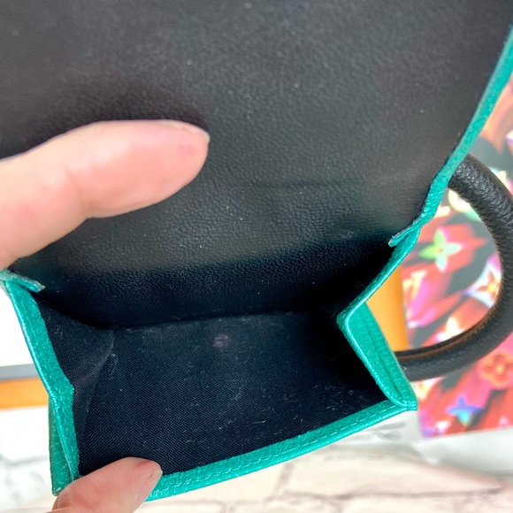 Balenciaga compact Wallet or wristlet in pearlescent green w/ bracelet keychain - Picture 8 of 15